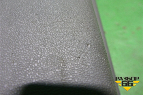 Держатель задней полки правый (82000165058) для Renault Scenic с 2003-2009г