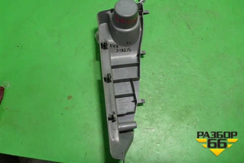 Держатель задней полки правый (82000165058) для Renault Scenic с 2003-2009г