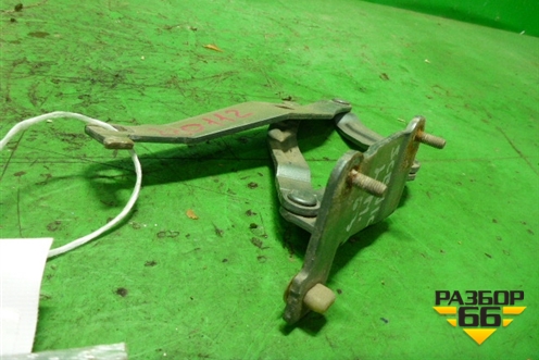 Петля капота левая (8200081662) для Renault Scenic с 2003-2009г