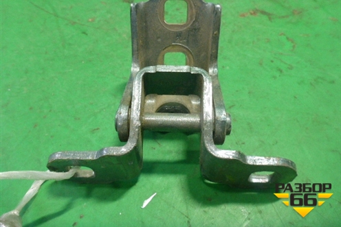 Петля двери задней правой верхняя для Renault Scenic с 2003-2009г