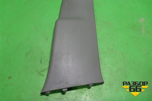 Обшивка стойки центральная нижняя правая (8200084327) для Renault Scenic с 2003-2009г