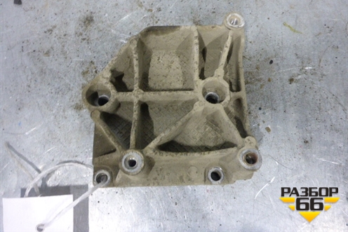 Кронштейн компрессора кондиционера (9657137480) для Citroen C4 с 2005-2011г
