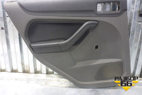 Обшивка двери задней левой под механику для Ford Focus 2 с 2005-2008г