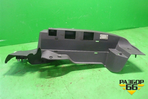 Держатель задней полки правый (хетчбэк) (4M51A46808ALW) для Ford Focus 2 с 2005-2008г
