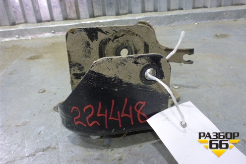 Кронштейн задней балки правый (554299U00A) для Nissan Note (Е11) с 2005-2013г