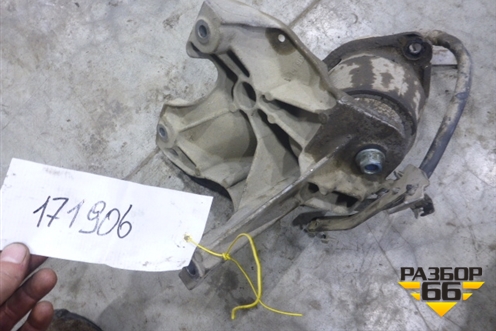Опора двигателя (с кронштейном) (7L63199391A) для Volkswagen Touareg c 2002-2010г