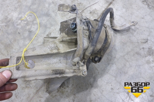 Опора двигателя (с кронштейном) (7L63199391A) для Volkswagen Touareg c 2002-2010г