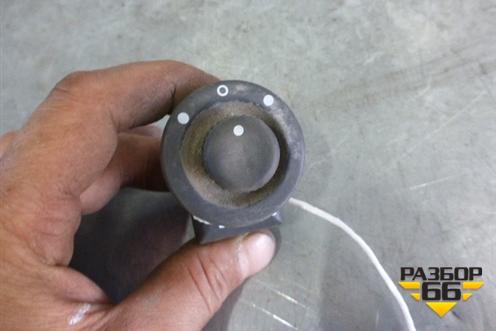 Переключатель регулировки зеркал (255706283R) для Nissan Almera G15 с 2012г