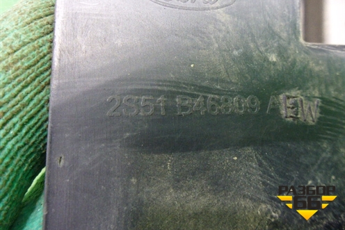 Держатель задней полки левый (3х дверный кузов) (2S51B46809AEW) для Ford Fiesta с 2001-2008г