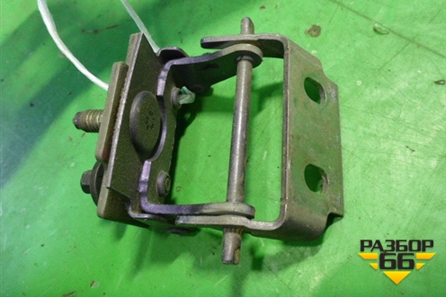Петля двери багажника для Ford Fiesta с 2001-2008г