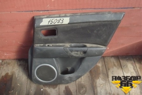 Обшивка двери задней правой под электрику для Mazda Mazda 3 (BK) с 2003-2009г 