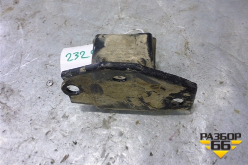 Кронштейн задней балки левый (5107448010) для Lexus RX 300/330/350 с 2003-2009г