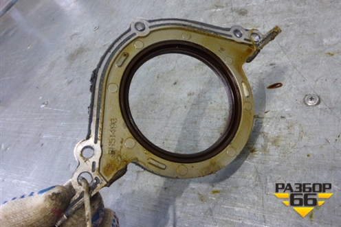 Крышка коленвала задняя (2.4л QR23 V6) (1229631U20) для Nissan Teana (J31) с 2003-2008г