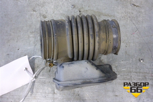 Патрубок воздушного фильтра (с резонатором) для Nissan Teana (J31) с 2003-2008г