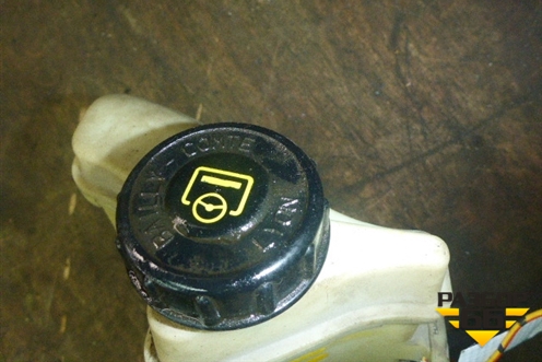 Бачок гидроусилителя для Renault Symbol с 2008г