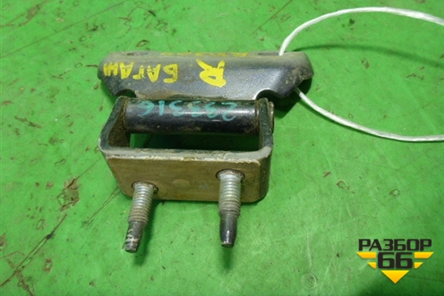 Петля двери багажника (6881048010) для Lexus RX 300/330/350 с 2003-2009г