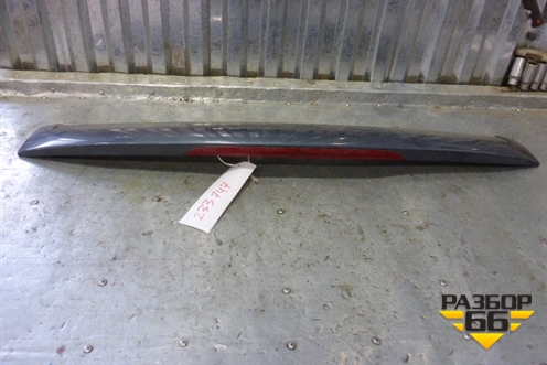 Спойлер на дверь багажника (до 2007г) (7L6827933C) для Volkswagen Touareg c 2002-2010г