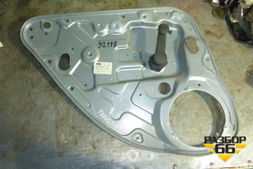 Стеклоподъёмник механический задний левый для Ford Focus 2 с 2005-2008г