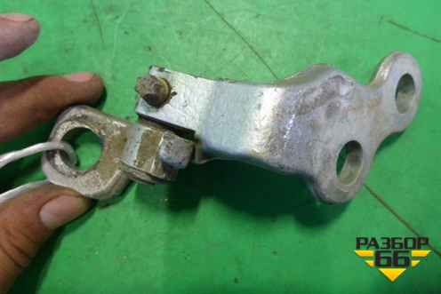 Петля двери передней правой нижняя для Ford Focus 1 с 1998-2004г