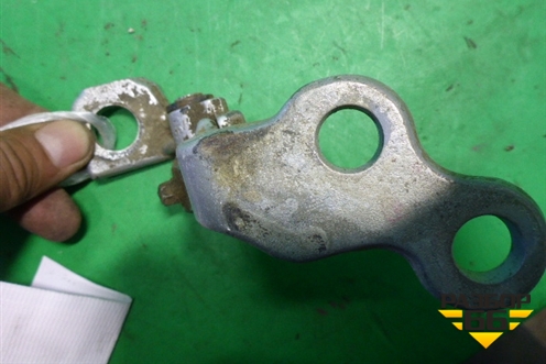 Петля двери передней левой нижняя для Ford Focus 1 с 1998-2004г