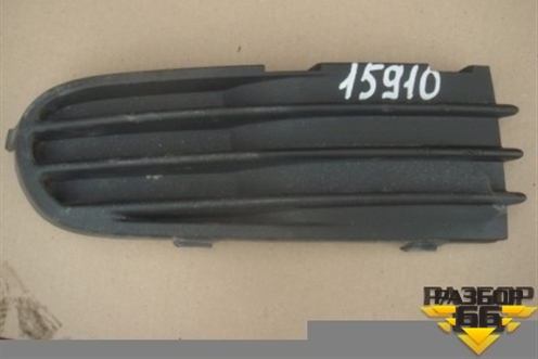Заглушка ПТФ правая (до 2008г) (30657010) для Volvo S40 с 2004-2012г