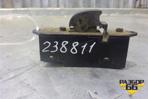 Кнопка стеклоподъёмника (задняя правая) (MR587879) для Mitsubishi Lancer-9  с 2003-2008г (Лансер)