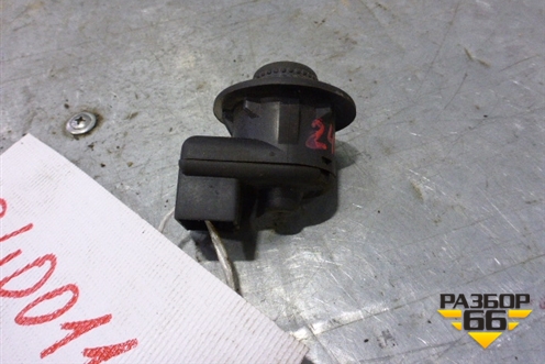 Переключатель регулировки зеркал (7700429992C) для Renault Clio с 1998-2002г