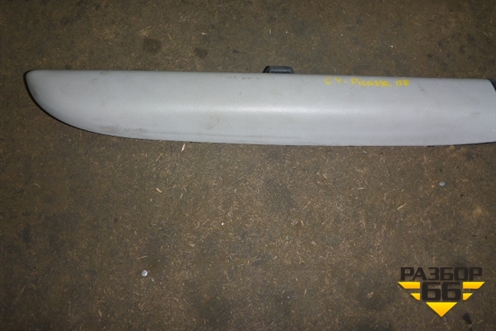 Шторка багажника правая для Citroen C4 Picasso c 2006-2014г