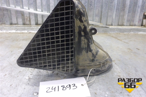 Воздухозаборник отопителя (7L0819049) для Volkswagen Touareg c 2002-2010г