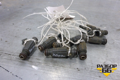 Форсунка инжекторная электрическая (4.2л AVW) (077133551M) для Audi A8 с 1998-2003г