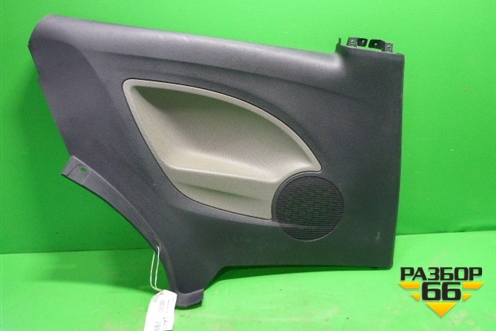 Обшивка салона боковая левая (3-х дверный кузов) (PW06J3867043D) для Seat Ibiza с 2008-2017г