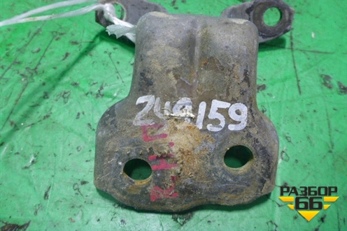 Петля двери передней правой нижняя (6933054G00) для Suzuki Liana с 2001г