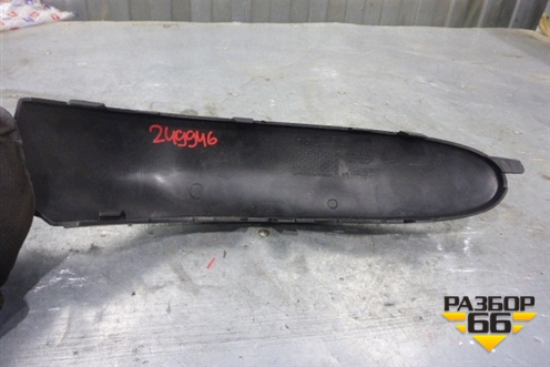 Накладка заднего бампера правая (новая) (9656925577) для Peugeot 407 с 2004г