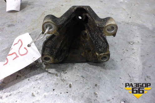 Кронштейн двигателя левый (3.0л АКПП CCW TDI) (8K0199307AQ) для Audi Q5 c 2008-2017г