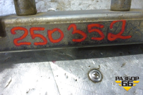 Рейка топливная рампа (1.4л) для Nissan Note (Е11) с 2005-2013г