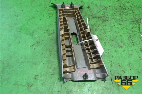 Обшивка стойки центральная верхняя правая (96614603) для Chevrolet Evanda с 2004г
