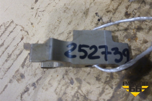 Кронштейн форсунки прижимная планка (D13A) для Volvo TRUCK FH с 2002-2008г (ФШ)