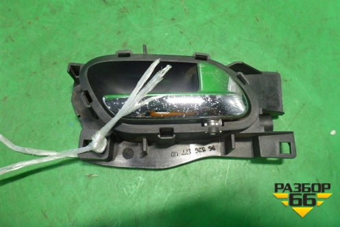Ручка внутренняя двери передней правой для Peugeot 407 с 2004г