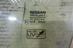 Стекло двери передней левой (2004г 3х дверный кузов) для Nissan Almera N16 с 2000-2006г