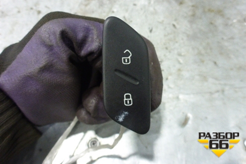 Кнопка центрального замка (6R1962125A) для Volkswagen Polo (седан) с 2010г