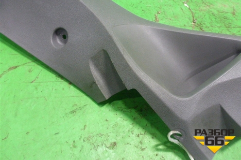 Обшивка стойки задняя нижняя левая (4M51A31017AGW) для Ford Focus 2 с 2008-2011г