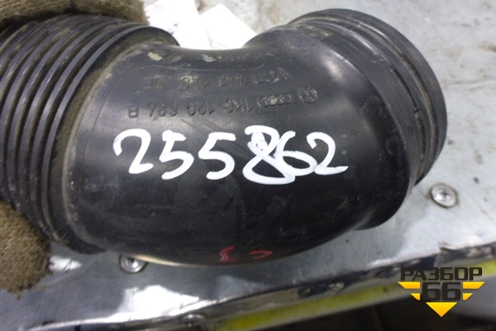Патрубок воздушного фильтра (1K0129684B) для Volkswagen Jetta с 2005-2011г