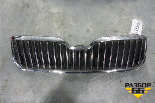 Решетка радиатора (после 2013г) (3T0853668B) для Skoda Superb с 2008-2015г