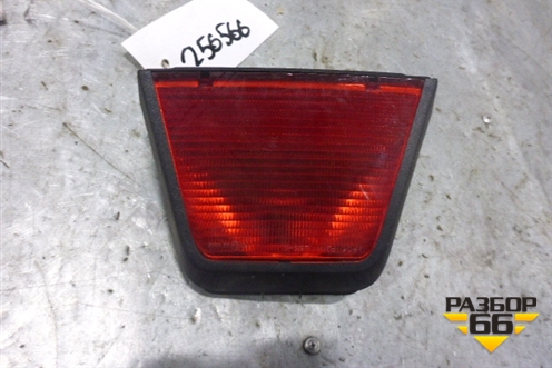 Фонарь задний стоп сигнал (8200211037) для Renault Logan с 2004-2015г