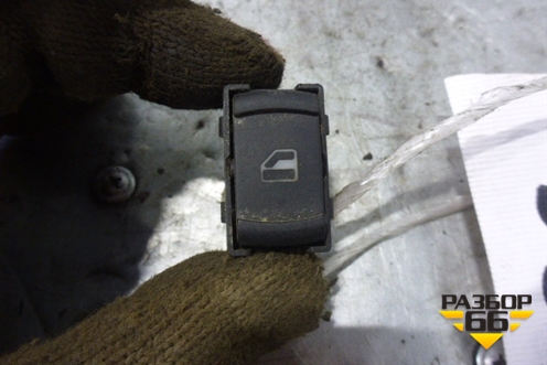 Кнопка стеклоподъёмника (1J0959855) для Volkswagen Passat (B5) с 1996-2005г