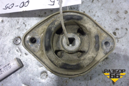 Опора КПП для Volkswagen Passat (B5) с 1996-2005г