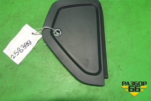 Накладка на торпедо (правая боковая) (7L5857176D) для Porsche Cayenne с 2003-2010г