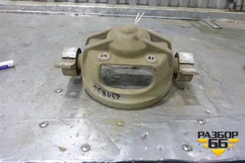 Кронштейн амортизатора (правый) (7L0512345) для Porsche Cayenne с 2003-2010г