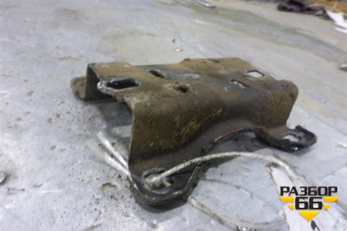 Кронштейн (подвесного подшипника) (7L0521378A) для Porsche Cayenne с 2003-2010г