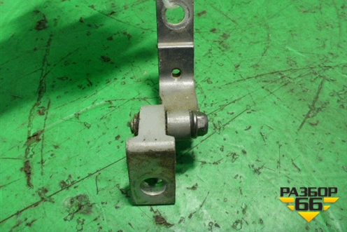Петля двери передней правой верхняя (7L0831402B) для Porsche Cayenne с 2003-2010г